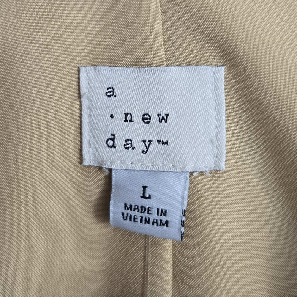 A New Day Women's Double Breasted Beige Blazer/Jacket Size Large NWT - Picture 5 of 12